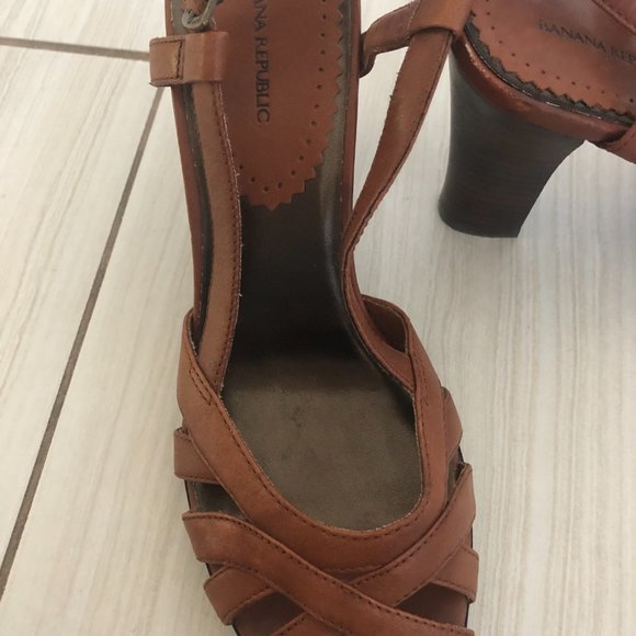 heeled leather sandals - Picture 6 of 6